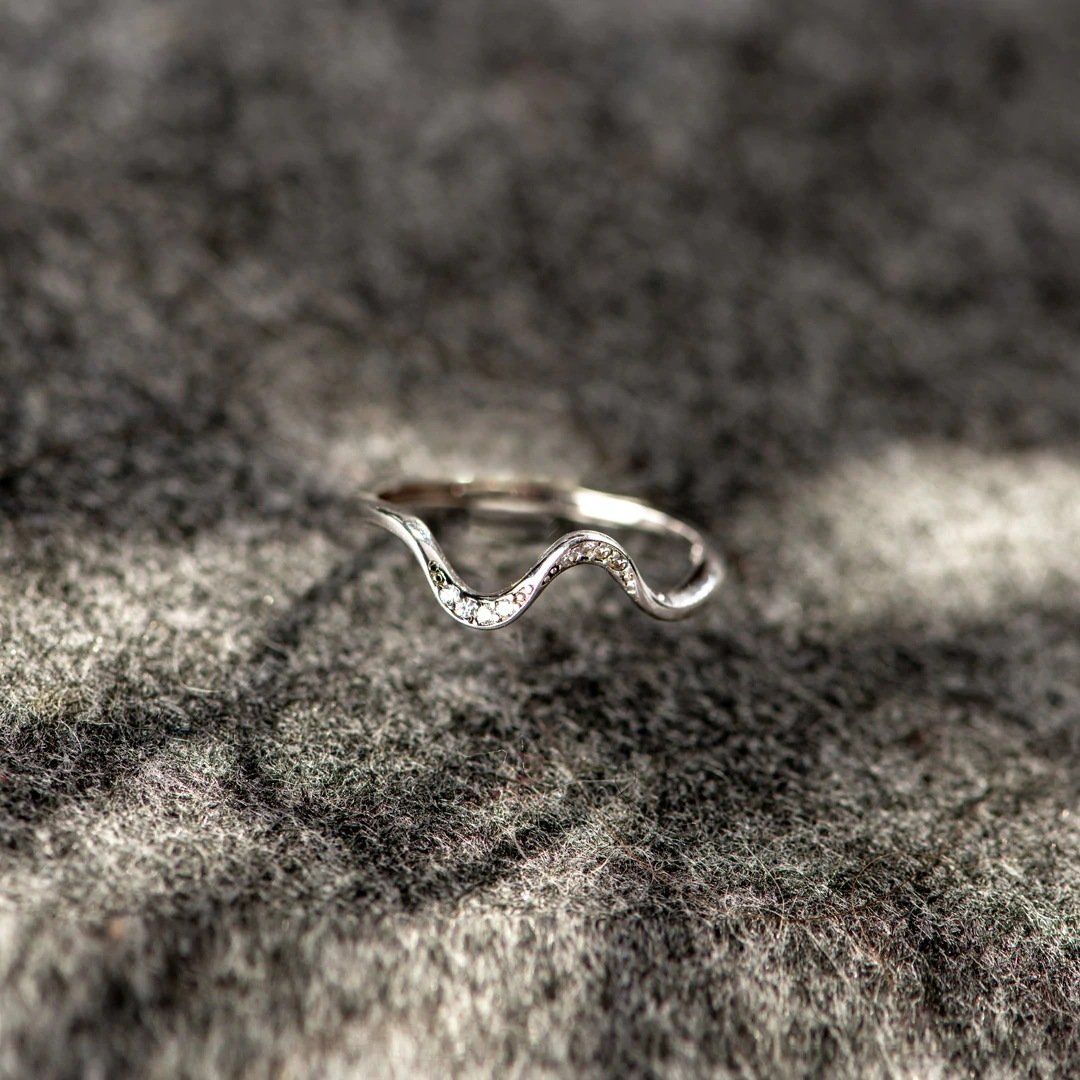 Water Wave Silver Ring – Adjustable Fashion Ring